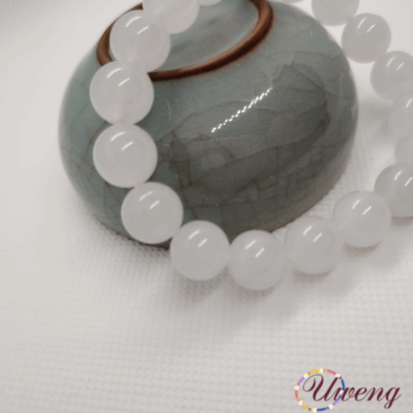 White Moonlight Jade Marrow Bracelet - Image 4