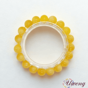 Light yellow semi-transparent amber bracelet